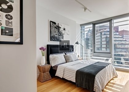 West 54th Street - Photo 1