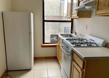 East 14 Street - Photo 1