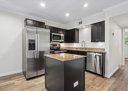 300 Pecore Street - Photo 1