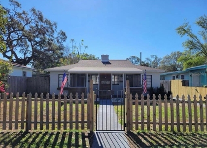 330 20th Avenue S - Photo 1
