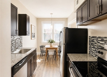 2123 Shady Avenue - Photo 1