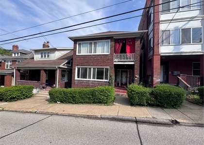 17 Sumner Ave - Photo 1