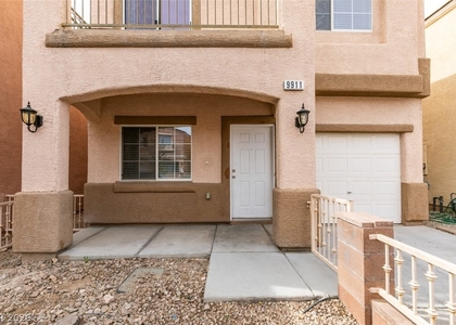 9911 Star Lake Avenue - Photo 1