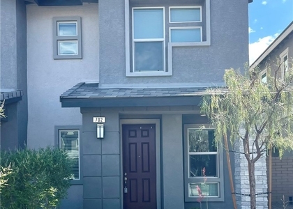 702 Cottonwood Hill Place - Photo 1