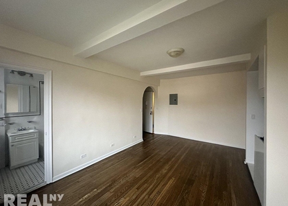 Amsterdam Ave - Photo 1