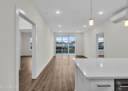 521 Lake Avenue - Photo 1