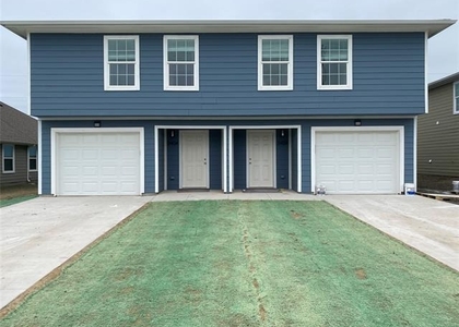 340 Sunnyside Drive - Photo 1