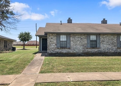 1114 Valley View Drive - Photo 1