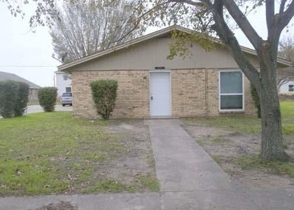 1504 Cardinal Drive - Photo 1