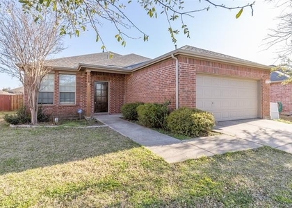 504 Teal Lane - Photo 1