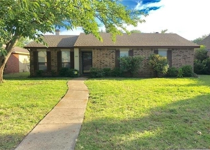 1828 Angelina Drive - Photo 1