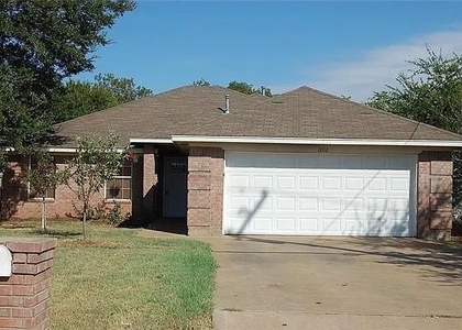 1202 Spell Avenue - Photo 1