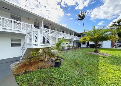 1916 Sw 11th Street - Photo 1