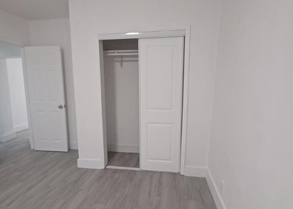 24 Sw 13th Street - Photo 1