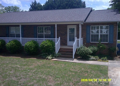 496 23rd Avenue Drive Ne - Photo 1