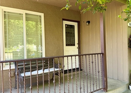6517 White Oak Ave - Photo 1