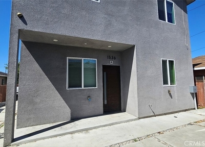 1536 E 87th - Photo 1