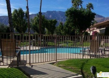 420 N Villa Court - Photo 1