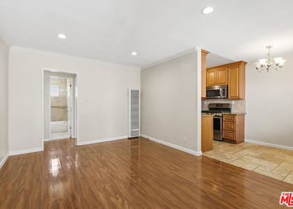 1015 Ashland Avenue - Photo 1