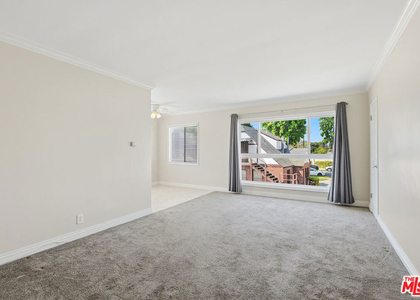 1412 Pearl Street - Photo 1