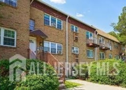 332 College Drive - Photo 1
