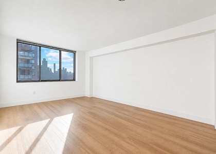 1735 York Avenue - Photo 1
