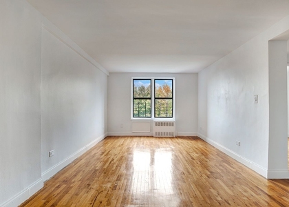 3255 Randall Avenue - Photo 1