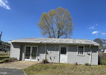 598 Wakefield Drive - Photo 1