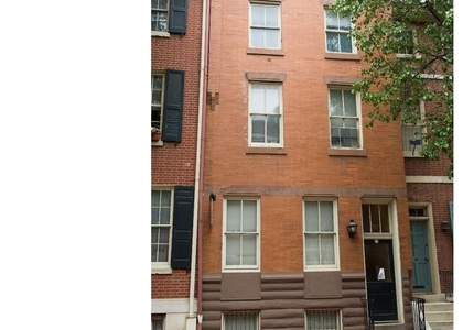 723 Spruce Street - Photo 1