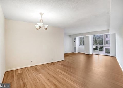 4601 N Park Avenue - Photo 1