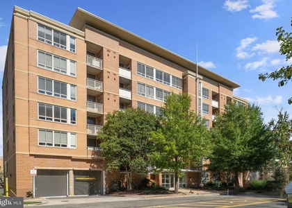 355 I Street Sw - Photo 1