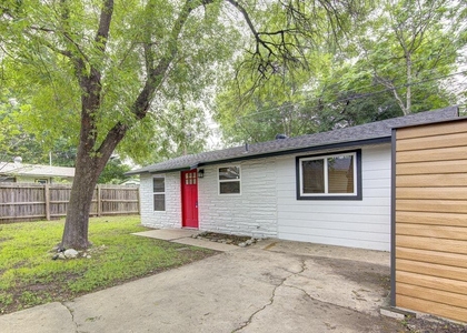 1711 Brentwood St - Photo 1