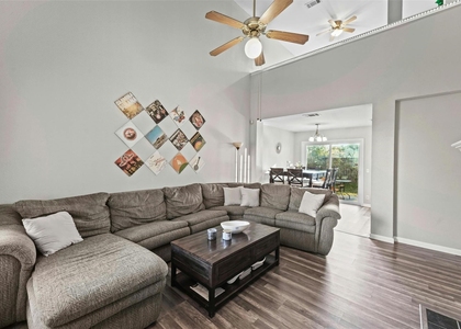 9000 Wellesley Dr - Photo 1