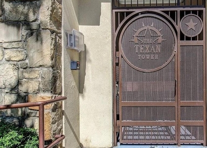 2505 San Gabriel St - Photo 1