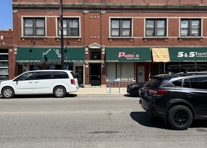 7109 N Clark Street - Photo 1