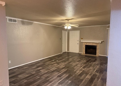 9797 Leawood Boulevard - Photo 1