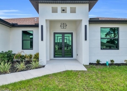 3003 52nd Street W - Photo 1