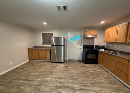 1516 Terry Street - Photo 1