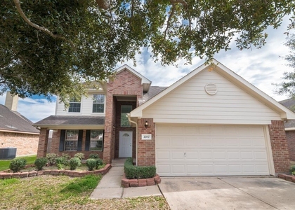 2707 Troy Drive - Photo 1
