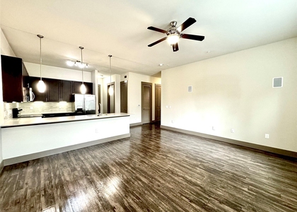 2033 S Gessner Road - Photo 1