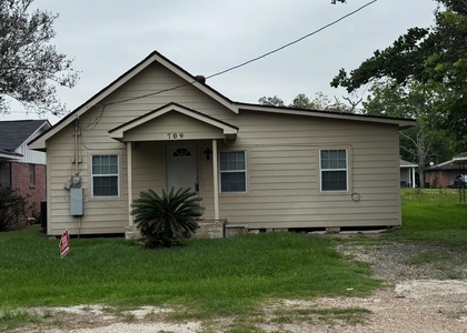 709 Matthews Street - Photo 1
