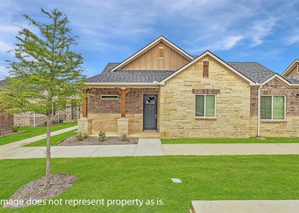 5900-628 County Road 277 - Photo 1
