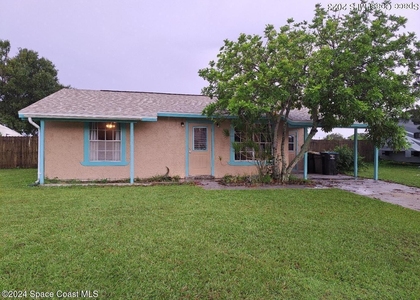 1311 Cindy Circle Ne - Photo 1
