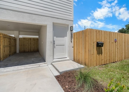 505 43rd Street S - Photo 1