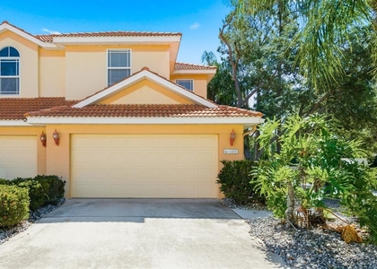 1405 Ridge Terrace - Photo 1