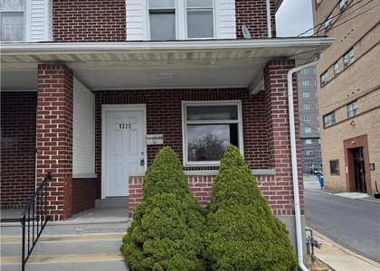1320 Chelsea Avenue - Photo 1