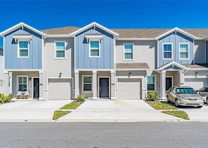3334 Laurent Loop - Photo 1