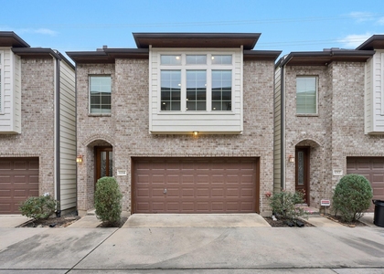 1214 Sampson Street - Photo 1