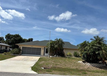 10123 Bay Avenue - Photo 1