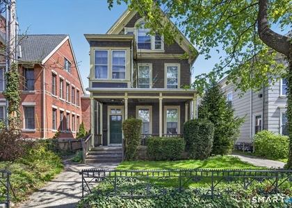 285 Humphrey Street - Photo 1
